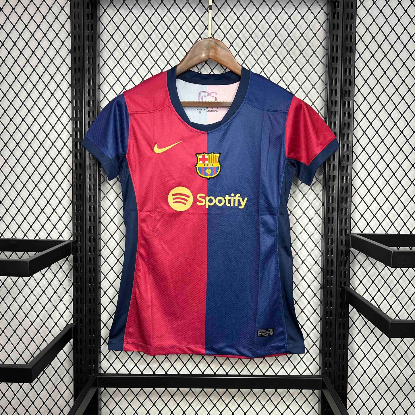 Camisa Barcelona I 24/25 - Modelo Feminino