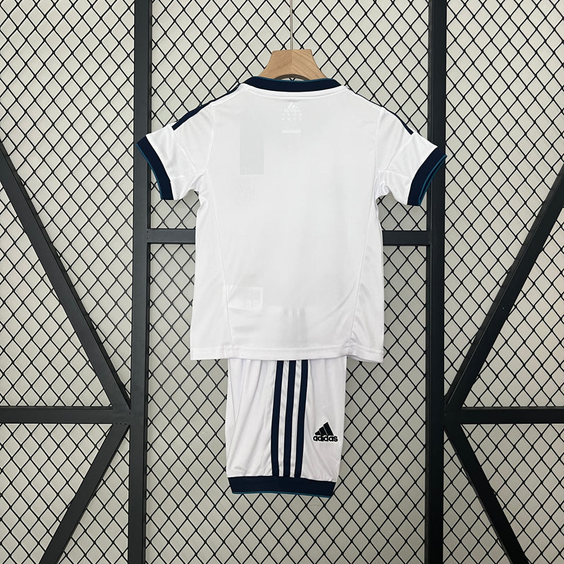 Conjunto Real Madrid I 12/13 - Modelo Infantil