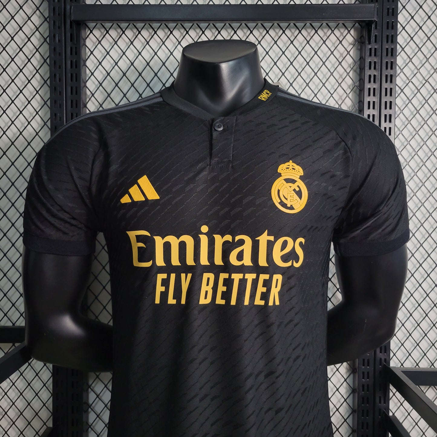 Camisa Real Madrid III 23/24 - Modelo Jogador