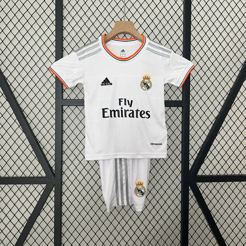 Conjunto Real Madrid I 13/14 - Modelo Infantil