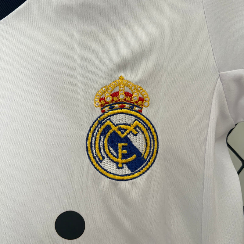 Conjunto Real Madrid I 12/13 - Modelo Infantil